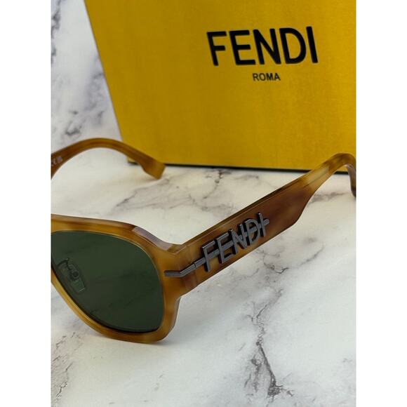 NEW Fendi FE40130F Logo Brown Aviator Sunglasses